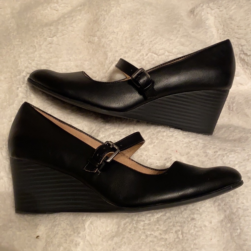 Soul by Naturalizer Mary Jane wedges size 9